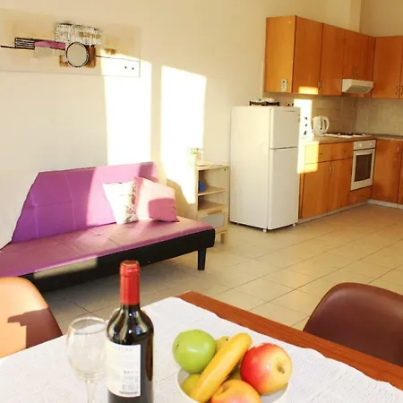 Alex Apt * איה נאפה